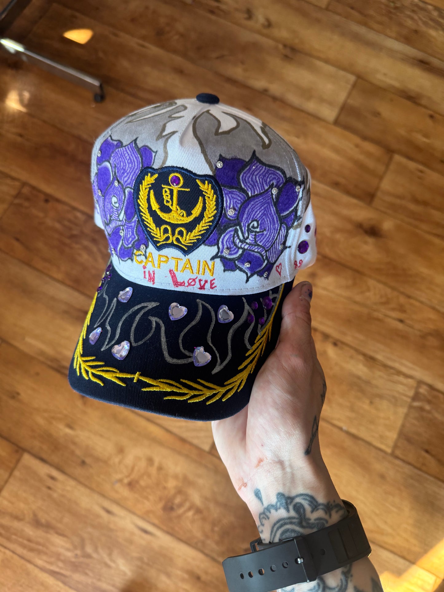 Casquette unique ( fait à la main )
