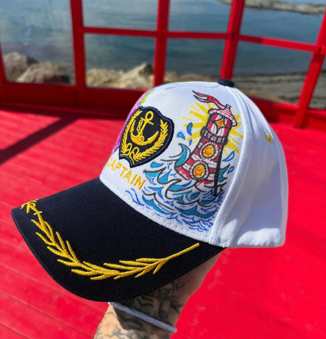 Casquette unique ( fait à la main )
