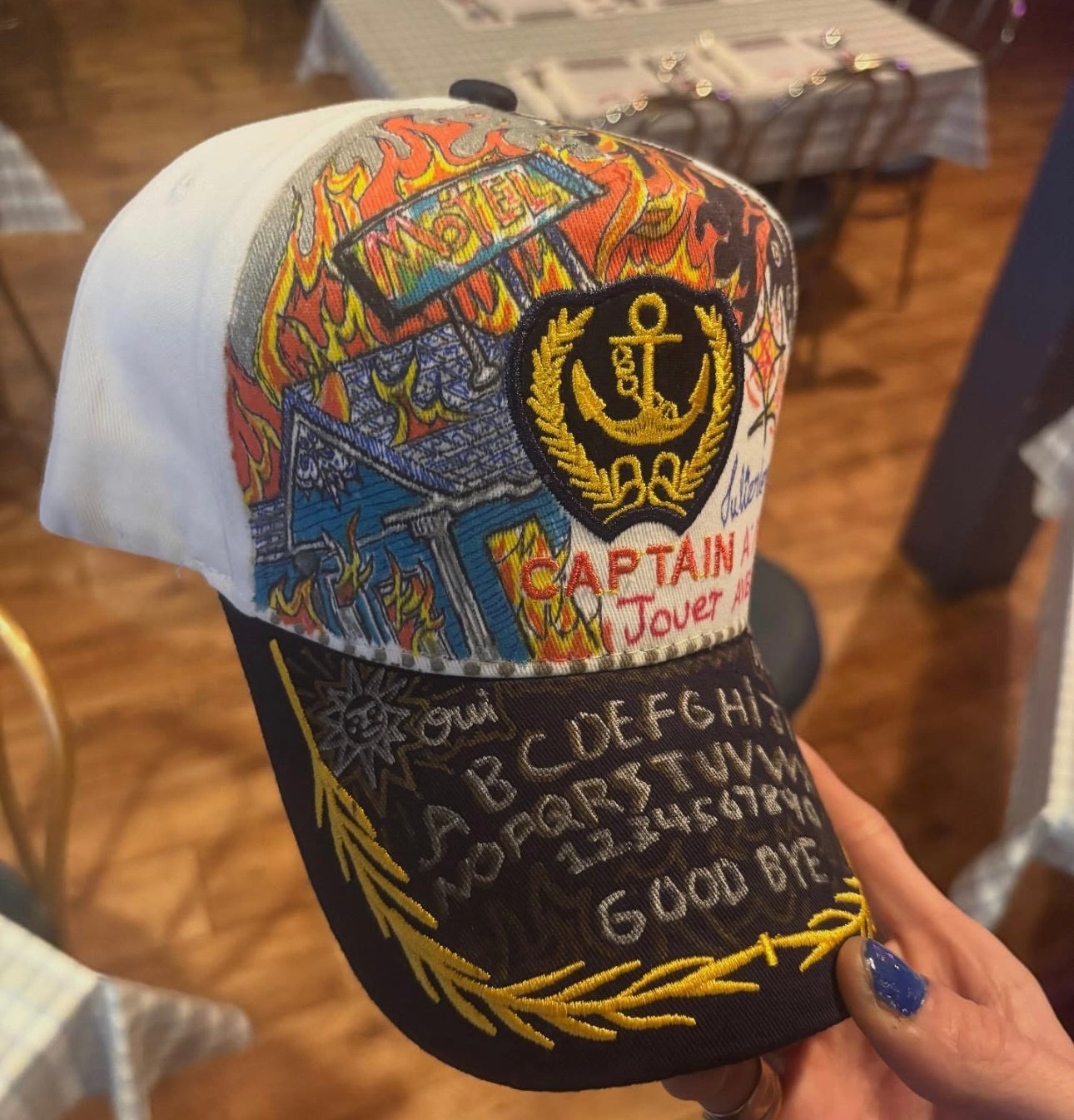 Casquette unique ( fait à la main )