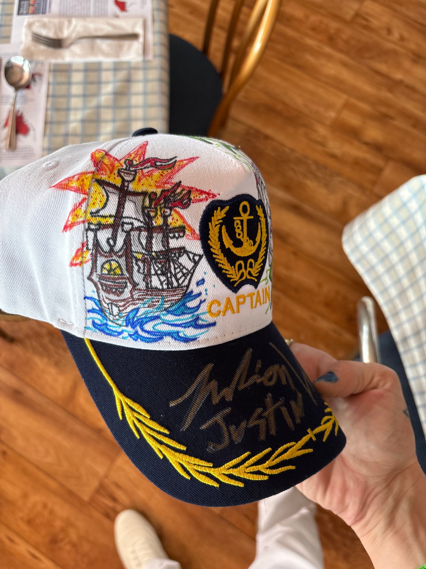 Casquette unique ( fait à la main )