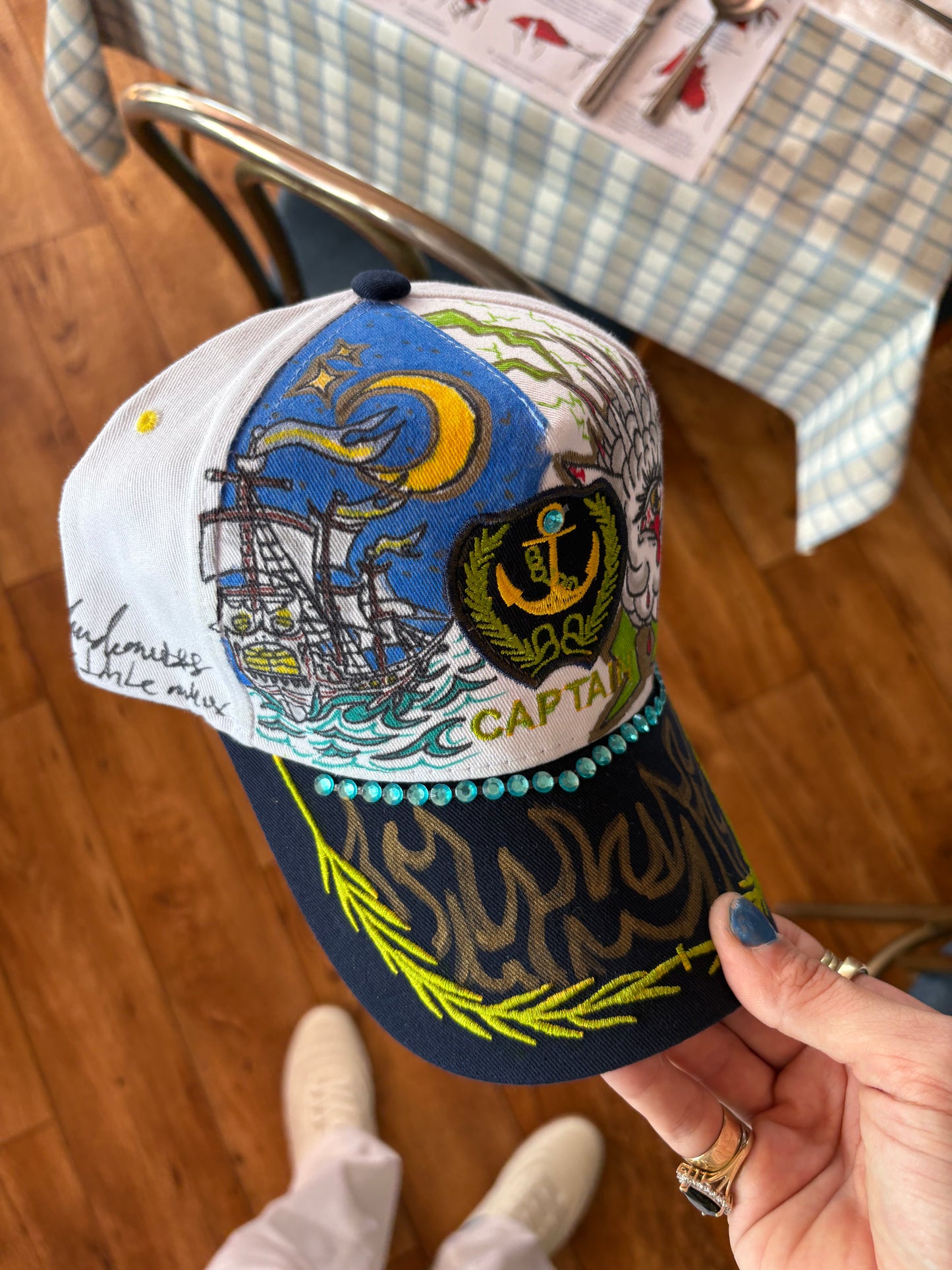 Casquette unique ( fait à la main )