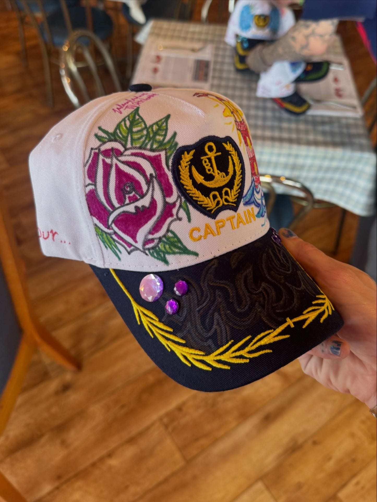 Casquette unique ( fait à la main )