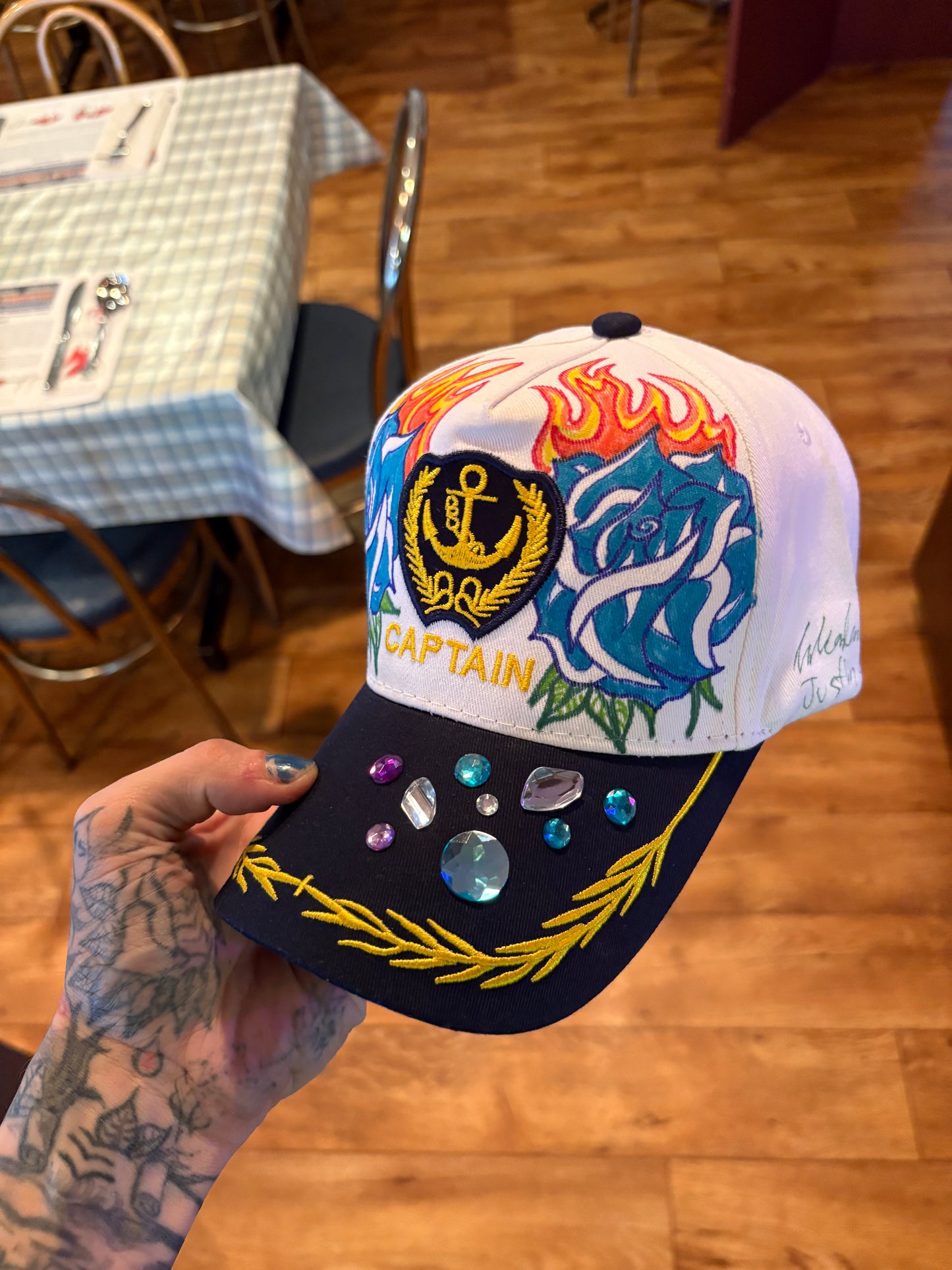 Casquette unique ( fait à la main )