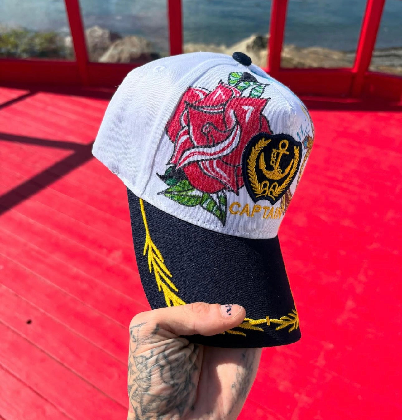 Casquette unique ( fait à la main )