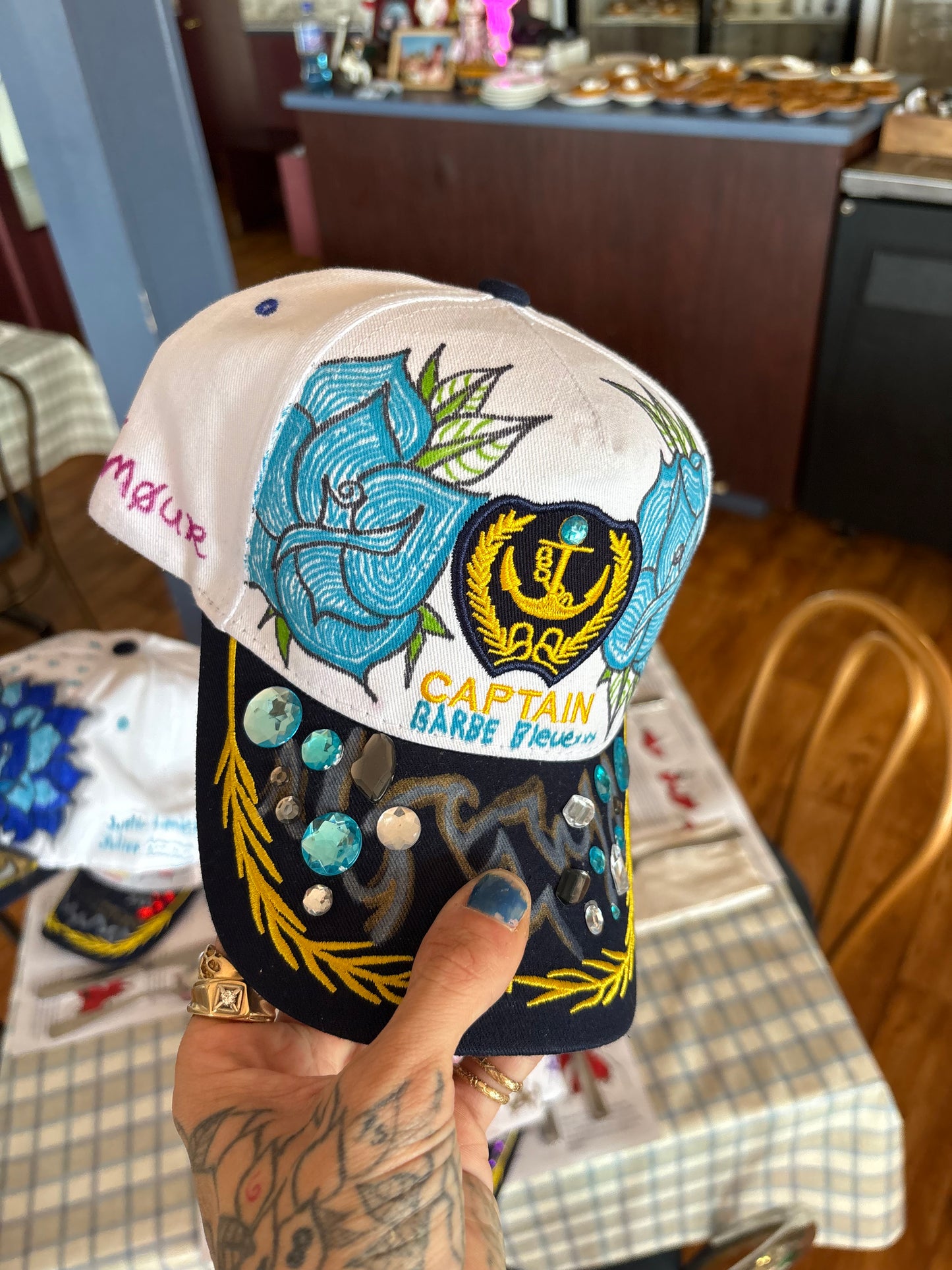 Casquette unique ( fait à la main )
