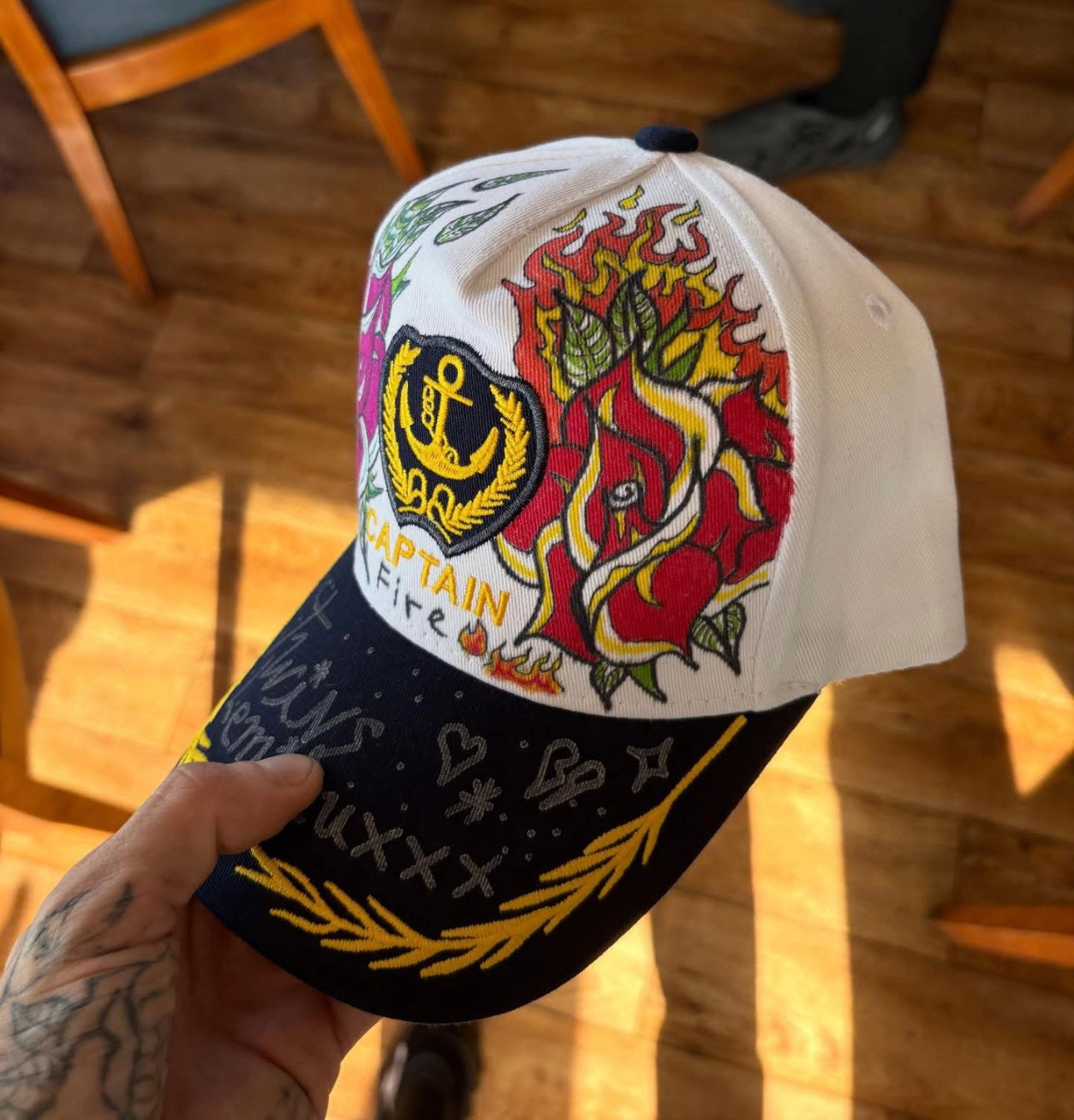 Casquette unique ( fait à la main )