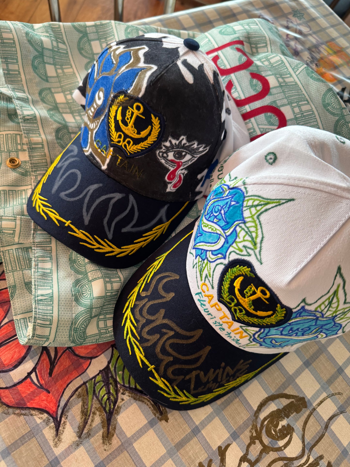 Casquette unique ( fait à la main )