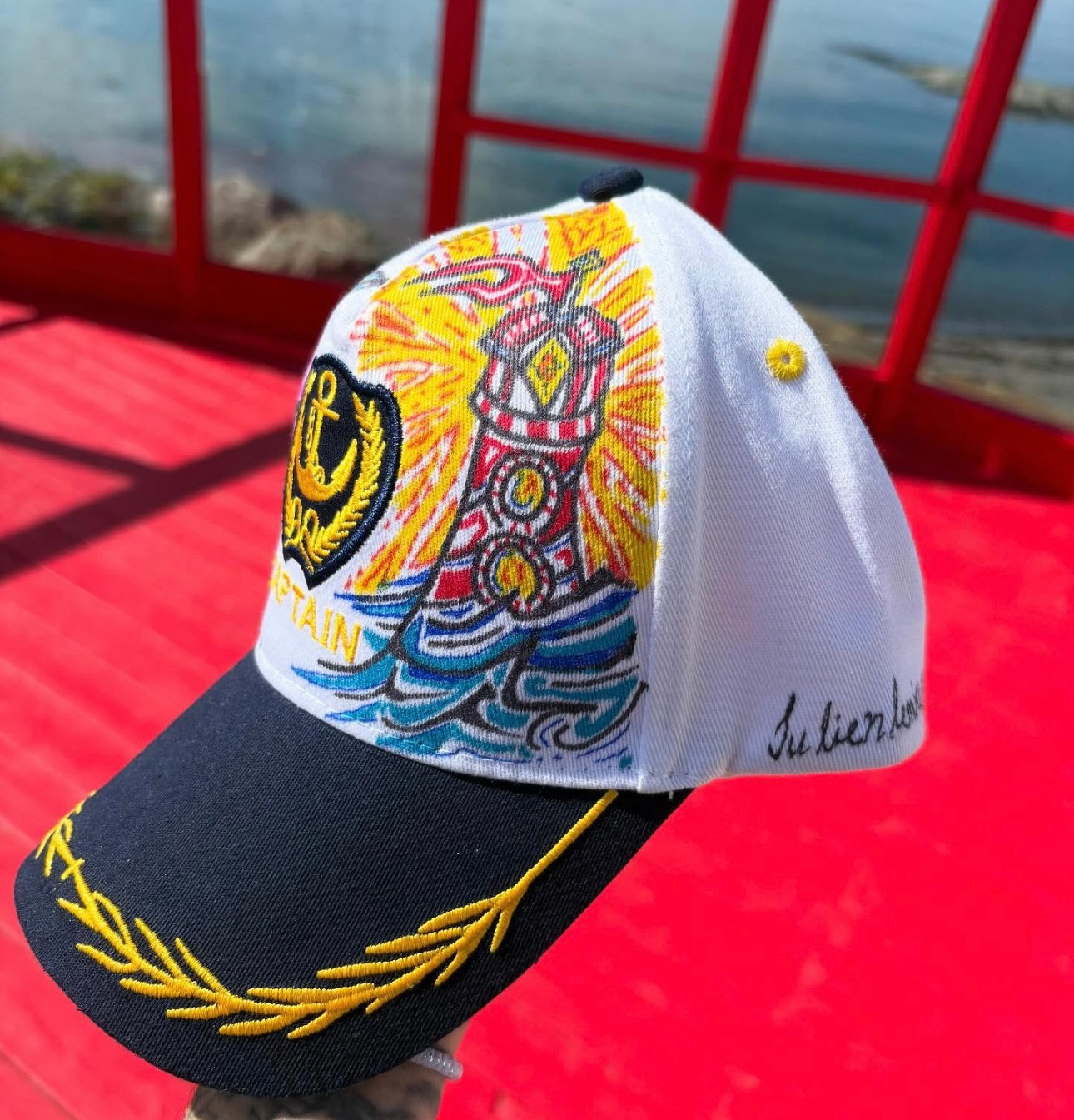 Casquette unique ( fait à la main )