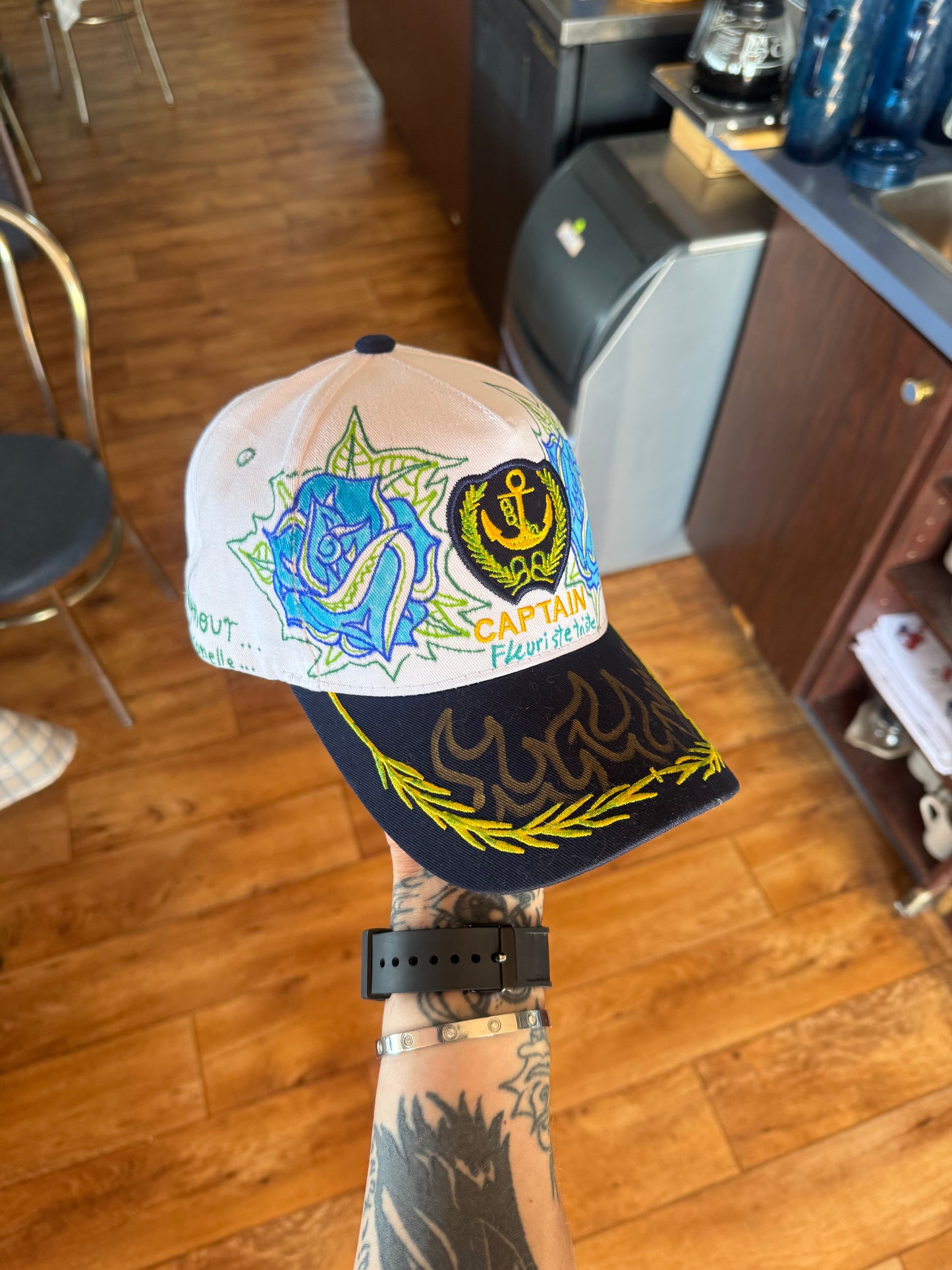 Casquette unique ( fait à la main )