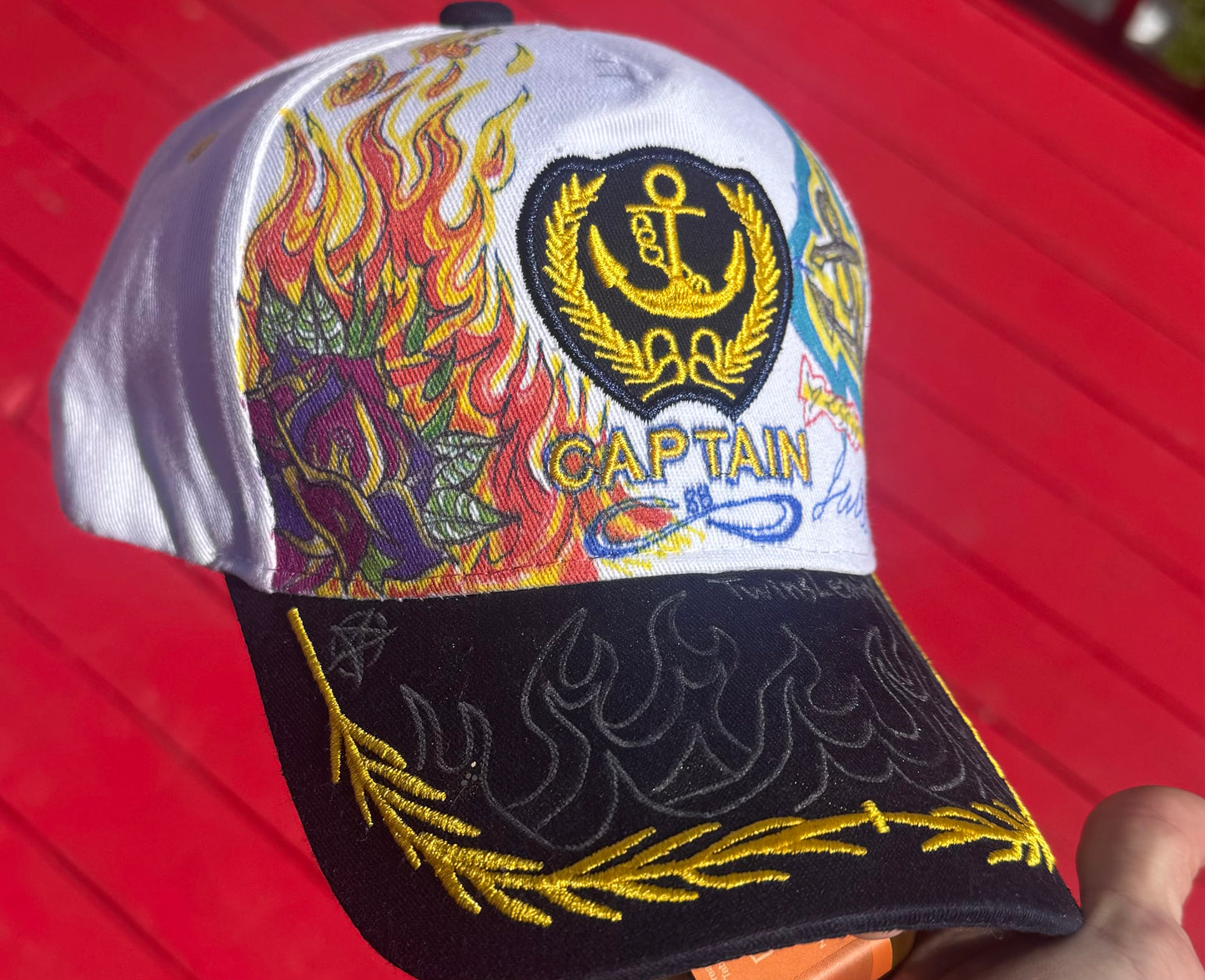 Casquette unique ( fait à la main )