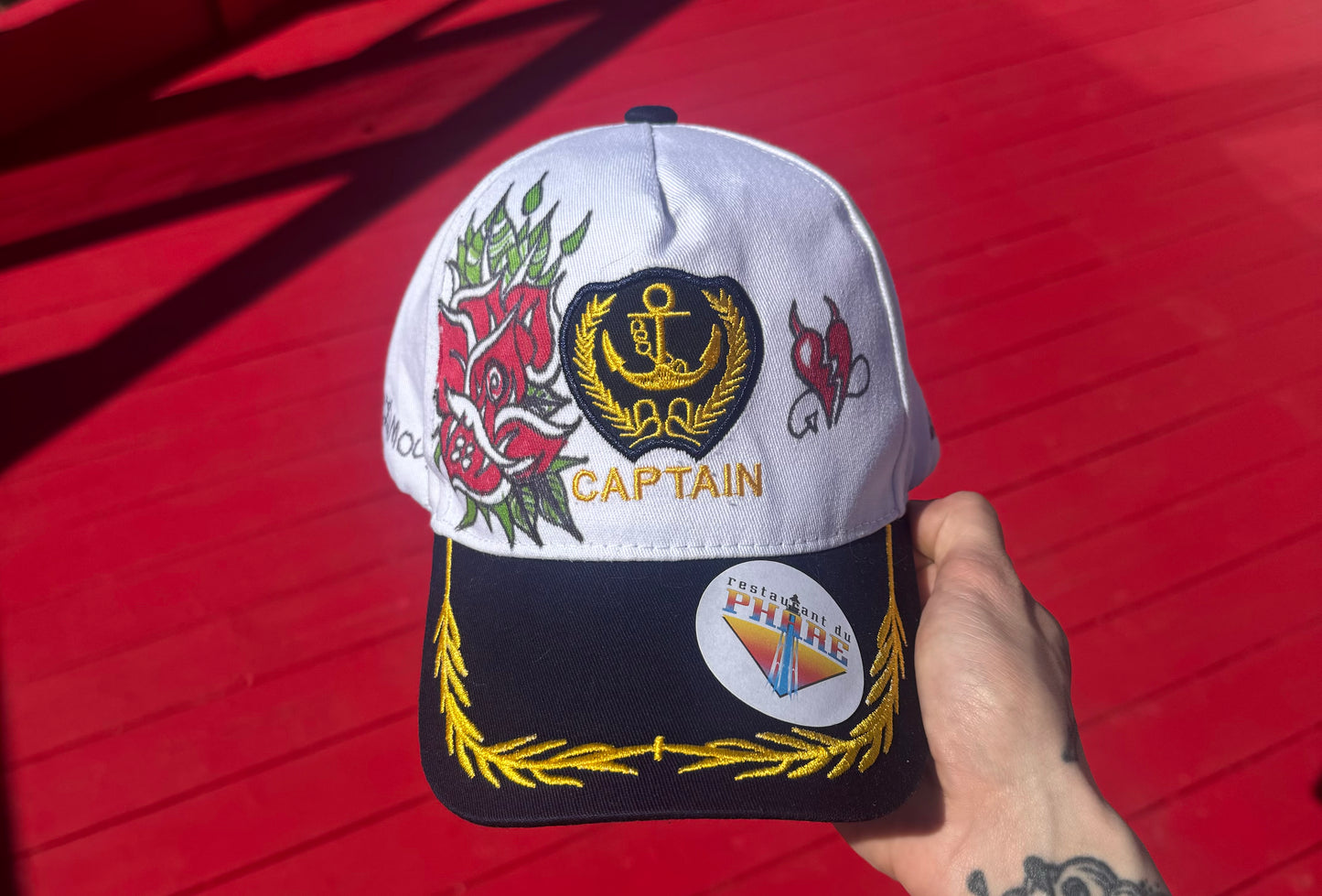 Casquette unique ( fait à la main )