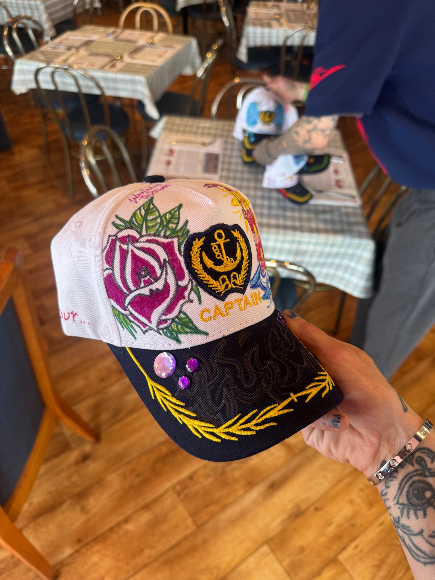 Casquette unique ( fait à la main )