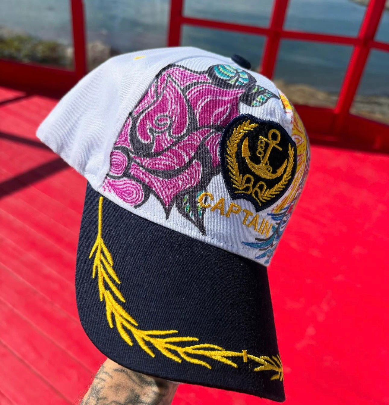 Casquette unique ( fait à la main )