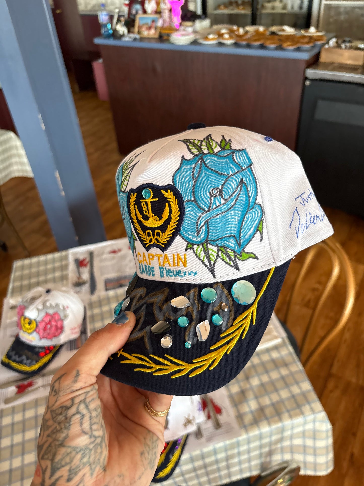 Casquette unique ( fait à la main )