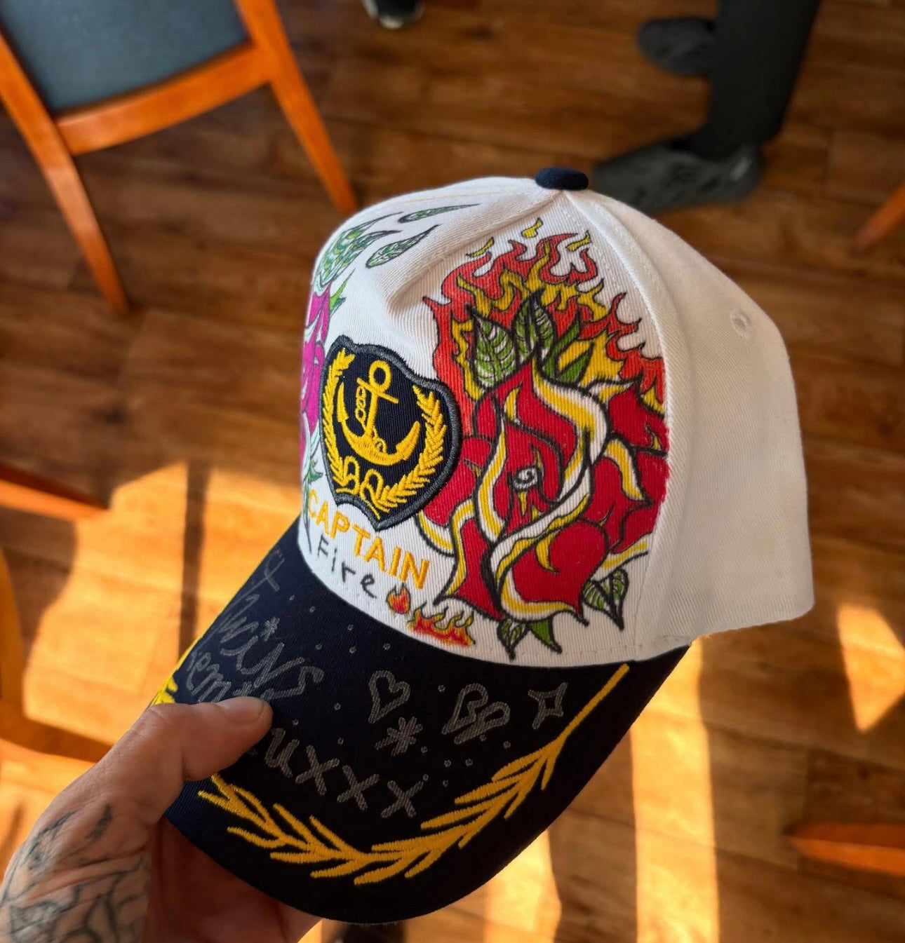 Casquette unique ( fait à la main )