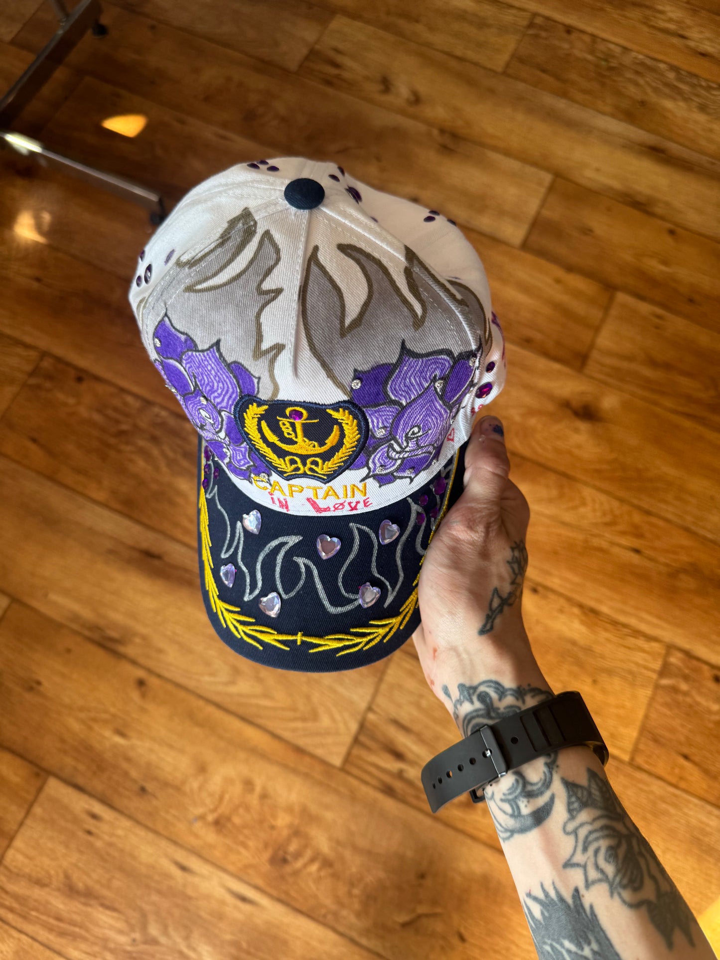 Casquette unique ( fait à la main )