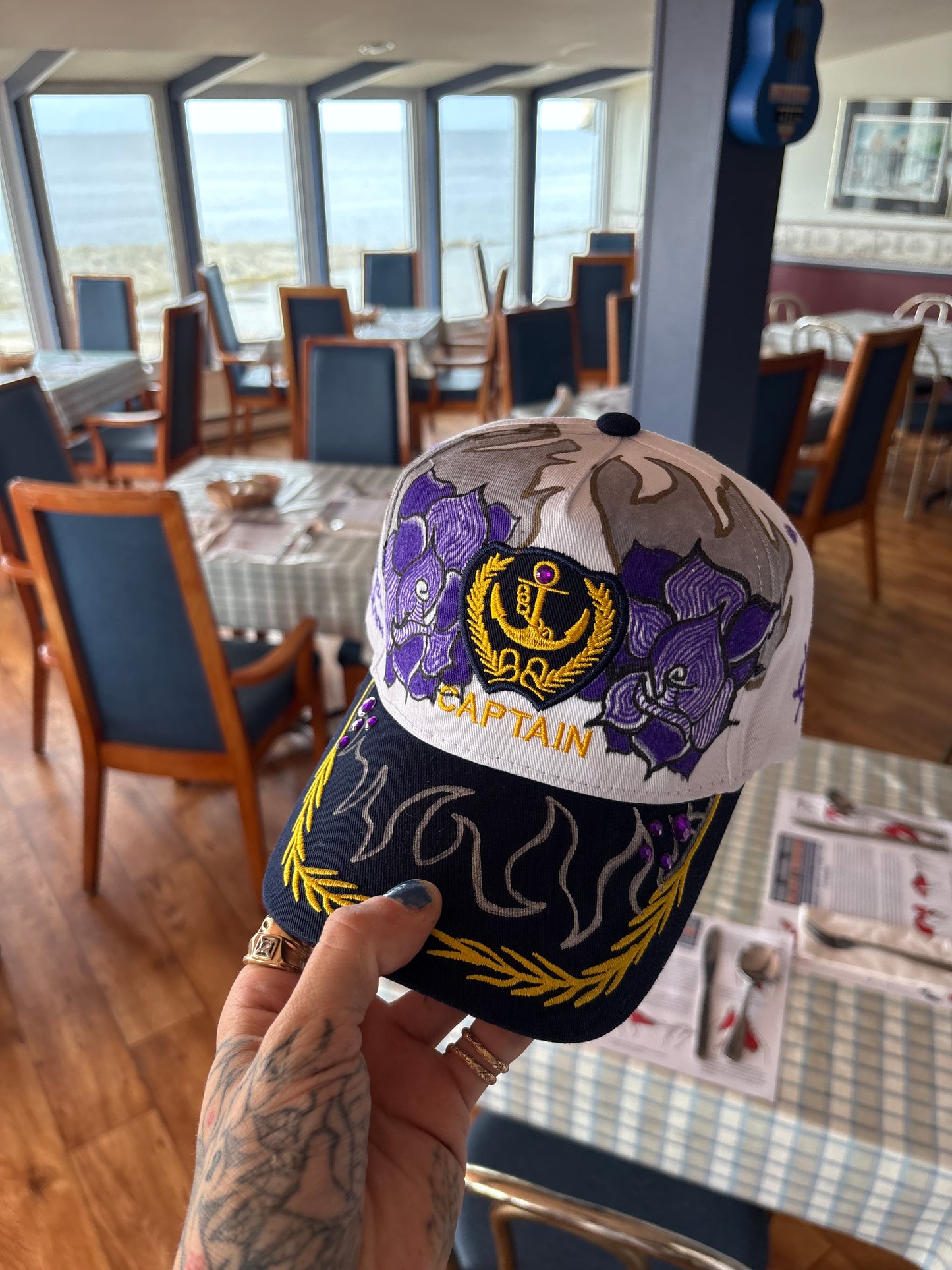 Casquette unique ( fait à la main )