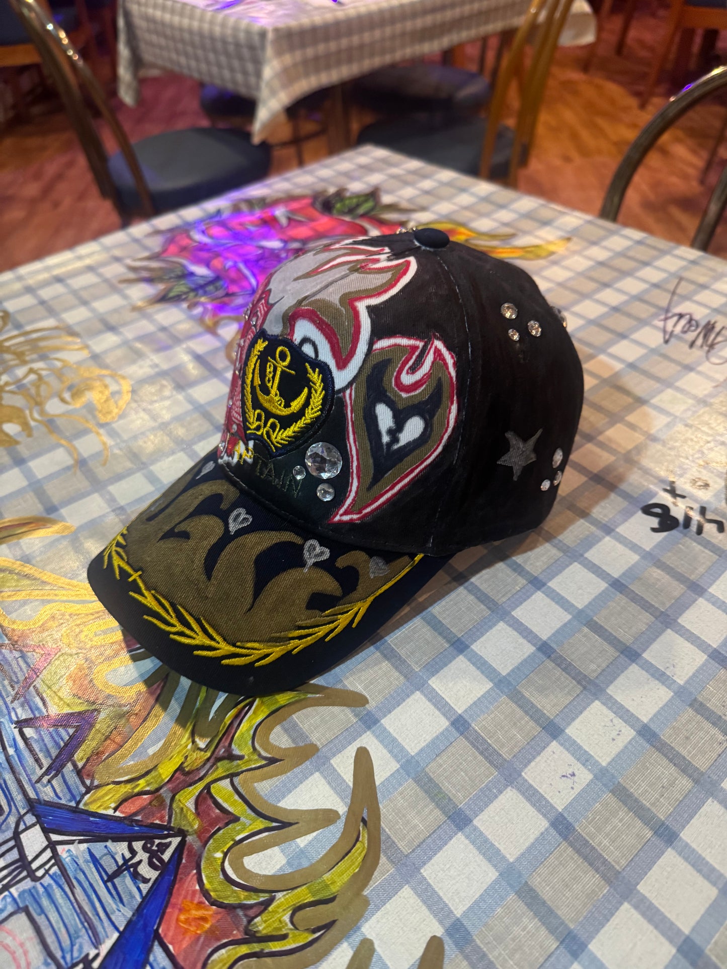 Casquette unique ( fait à la main )